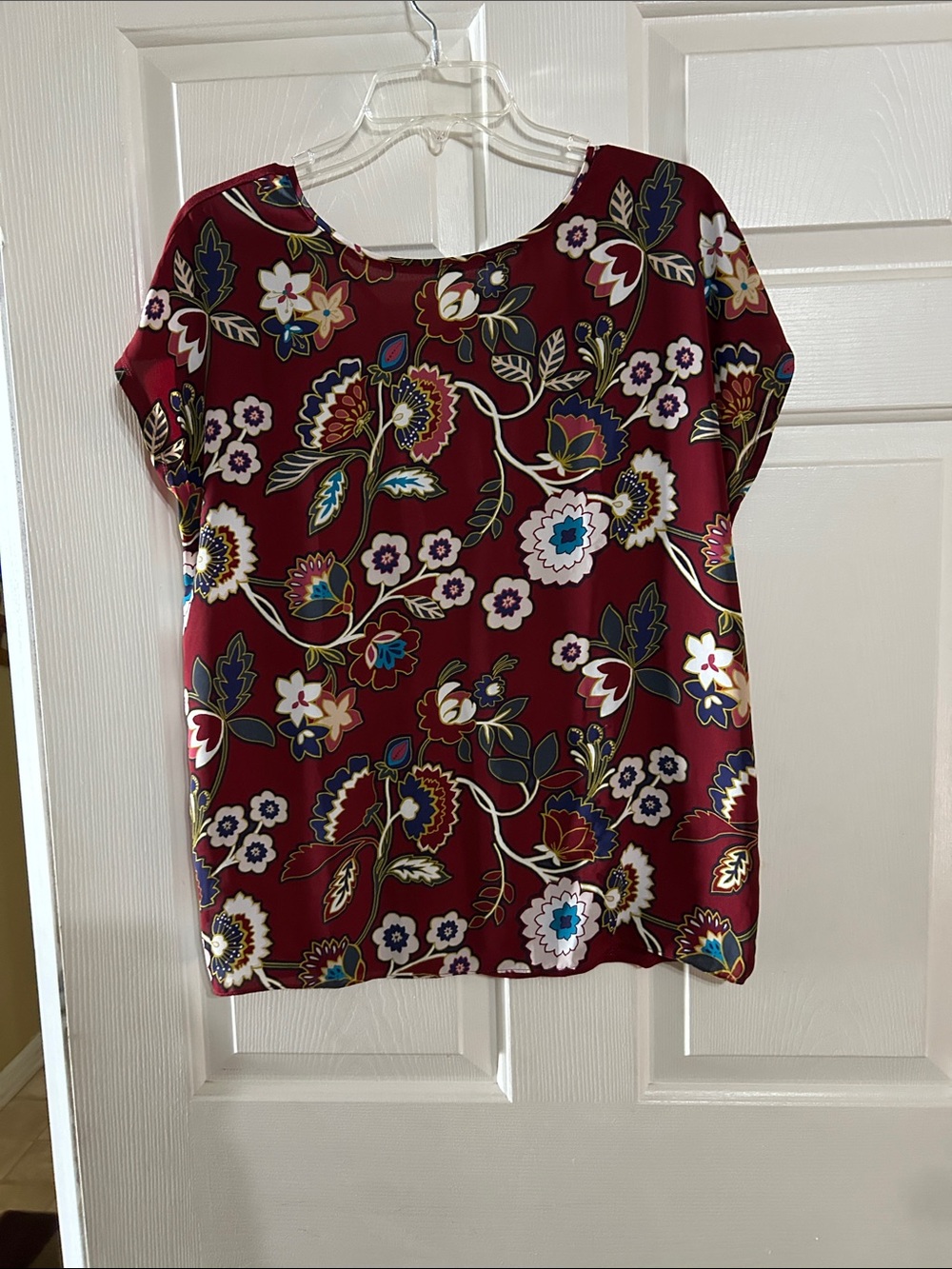 Women's Burgundy Floral Short-Sleeve Blouse